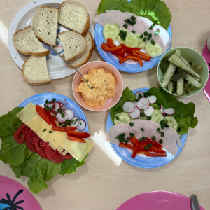 Piątkowe śniadania w formie bufetu