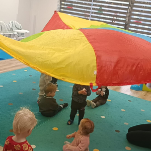 Zabawy ruchowe u maluchów